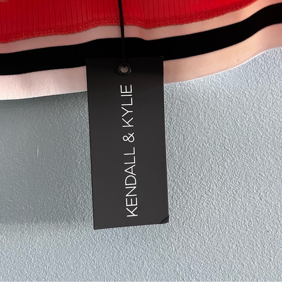 Ardene Kendall & Kylie Striped Crop Top - Picture 5 of 9